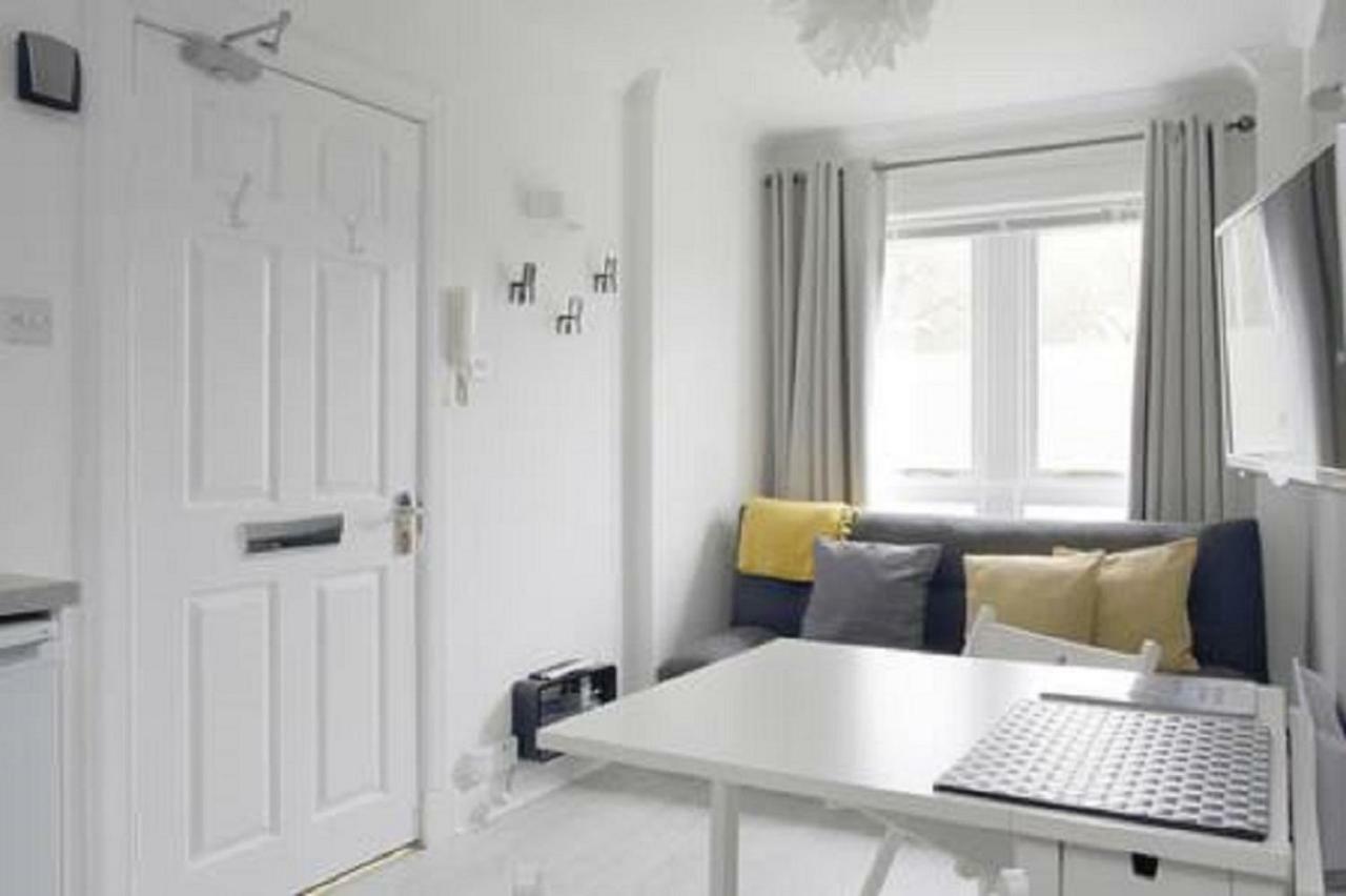 Park View Studio Walking Distance To Royal Mile Appartement Edinburgh Buitenkant foto