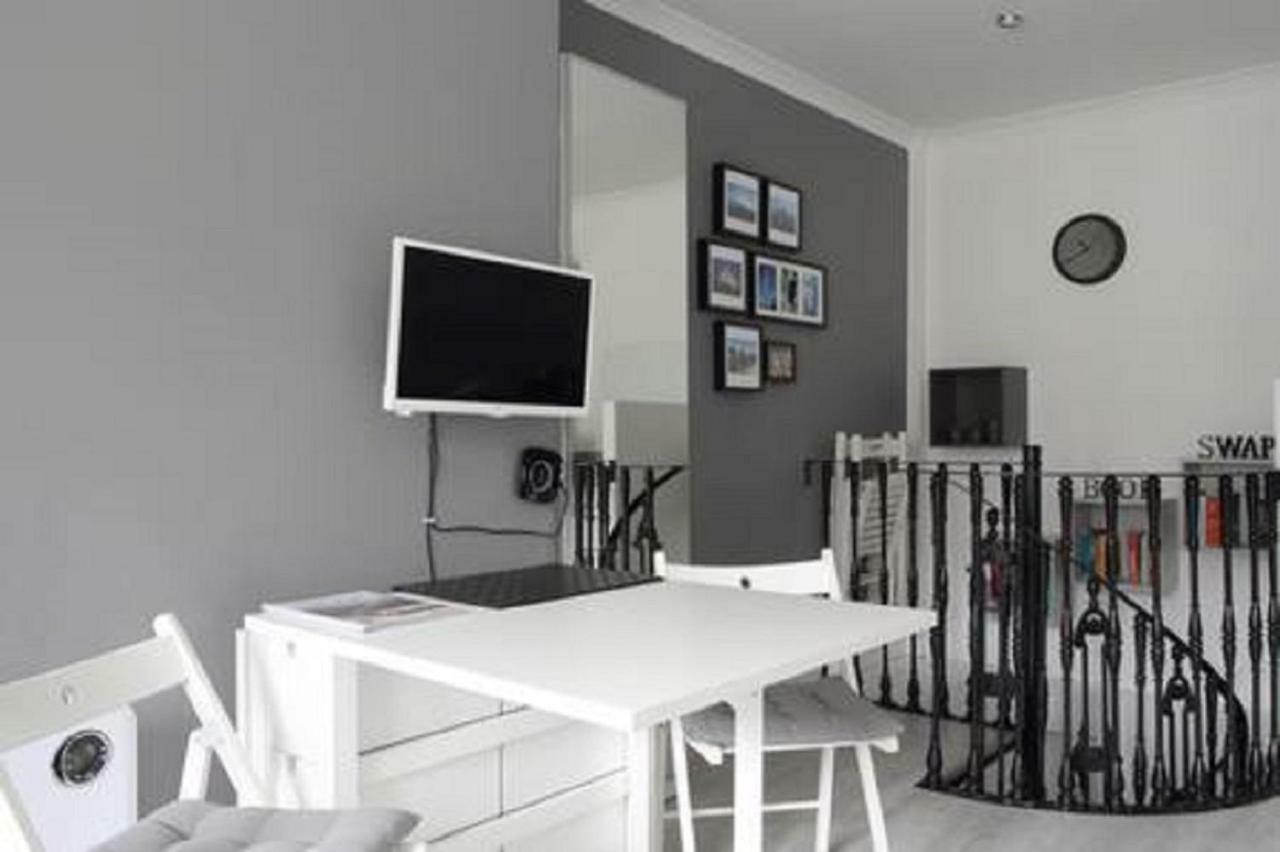 Park View Studio Walking Distance To Royal Mile Appartement Edinburgh Buitenkant foto